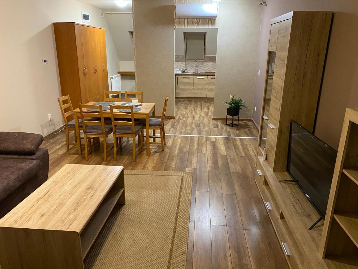 Barand Apartman Eger Exterior photo